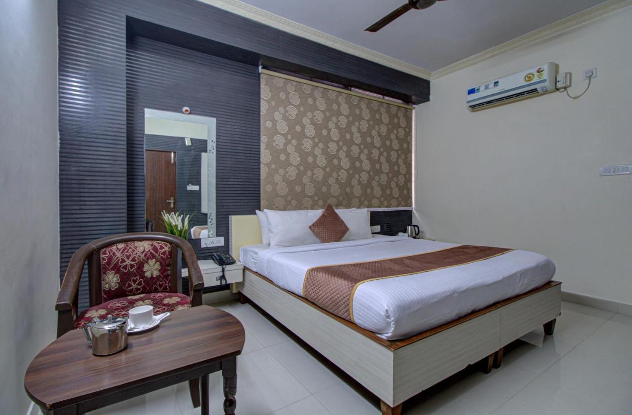 Hotel Royal Classio, 班加罗尔 外观 照片