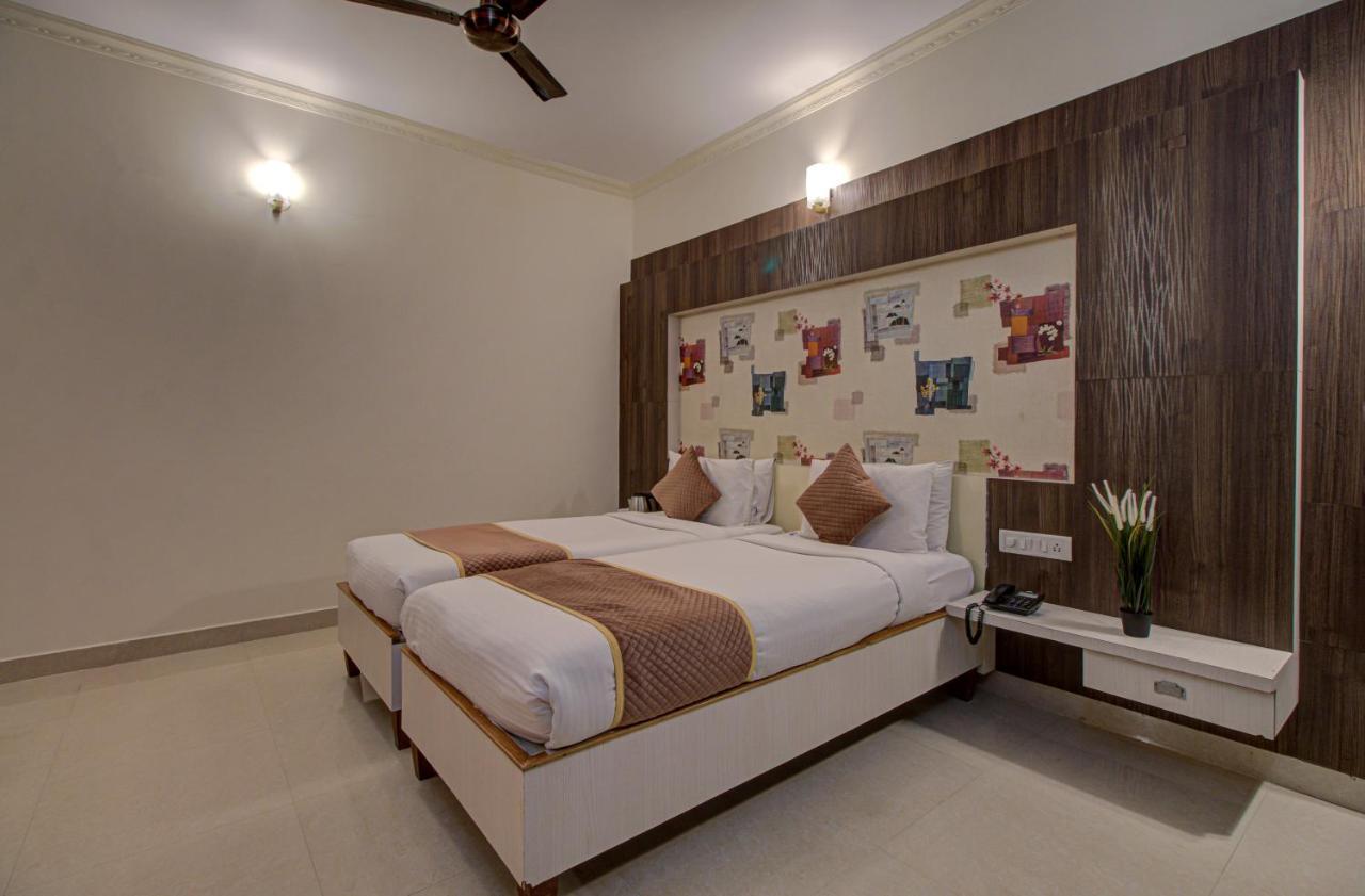 Hotel Royal Classio, 班加罗尔 外观 照片